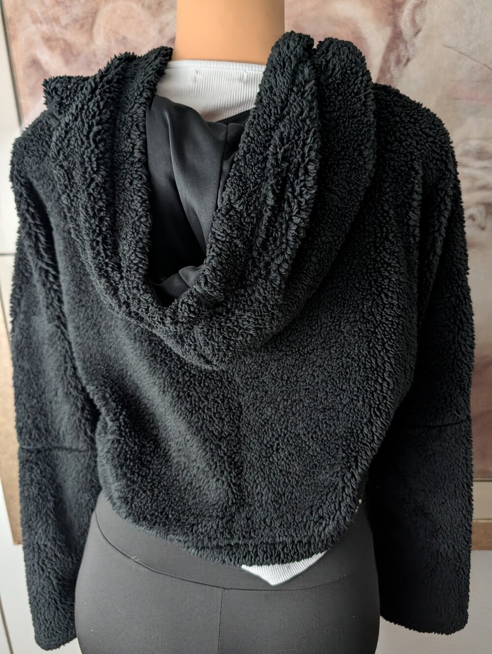Gabrielle Union Co. Rule The World" cropped faux-fur sherpa hoodie Size XS - Picture 4 of 6